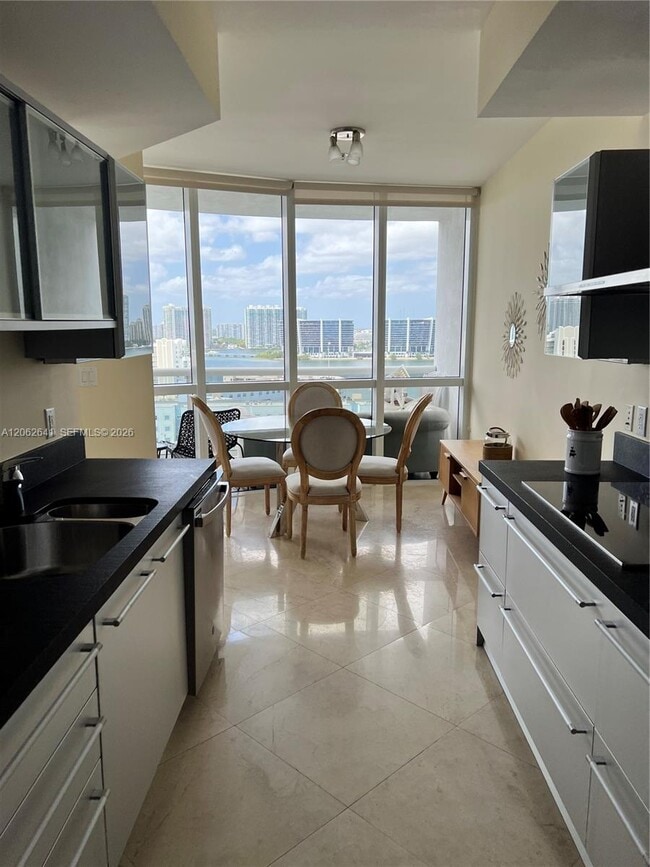 Building Photo - 18201 Collins Ave