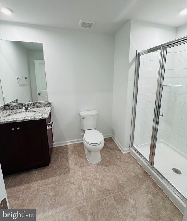Building Photo - 151 Capulet Ct
