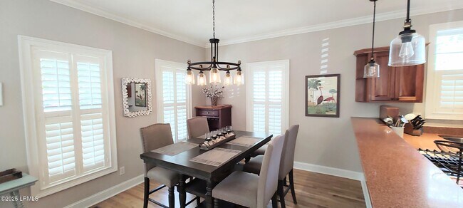 Building Photo - 503 Waight St