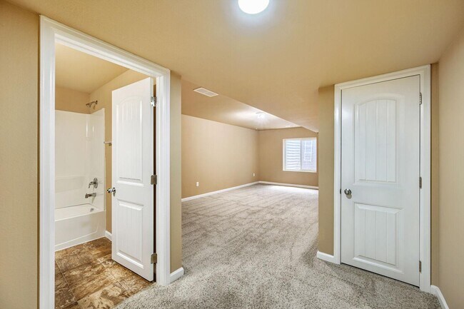 Building Photo - 4219 Perryville Pt