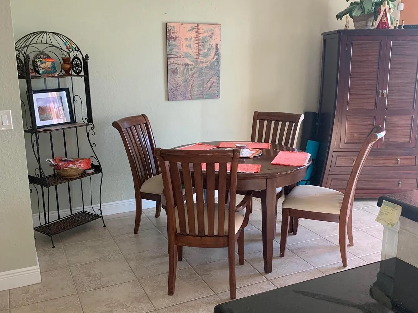 Building Photo - 1077 Cheval Dr