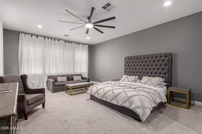 Building Photo - 267 W Amherst St