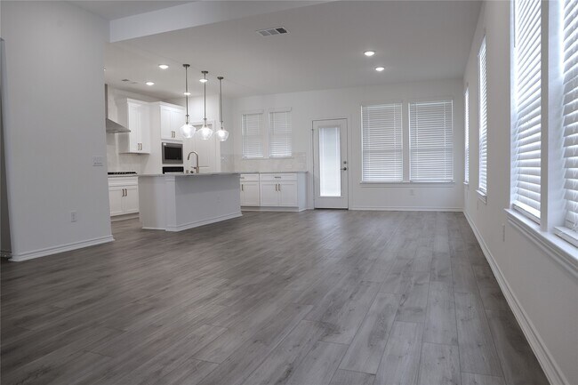 Building Photo - 1216 Gable Breeze Dr