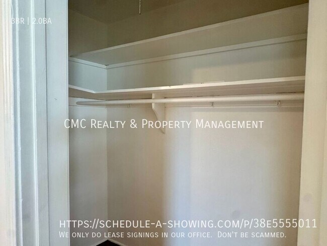 Building Photo - 3822 Rose Ave