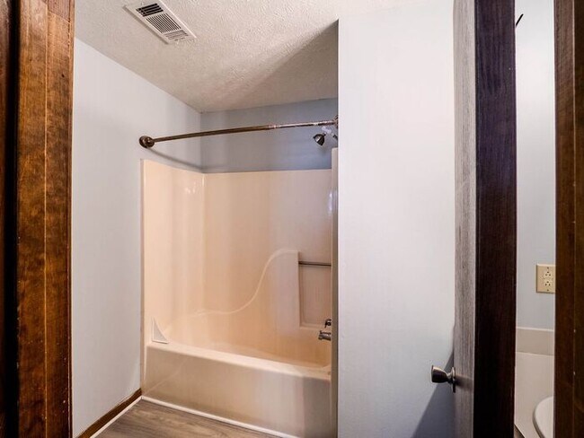 Building Photo - 1479 Millstream Trail NW