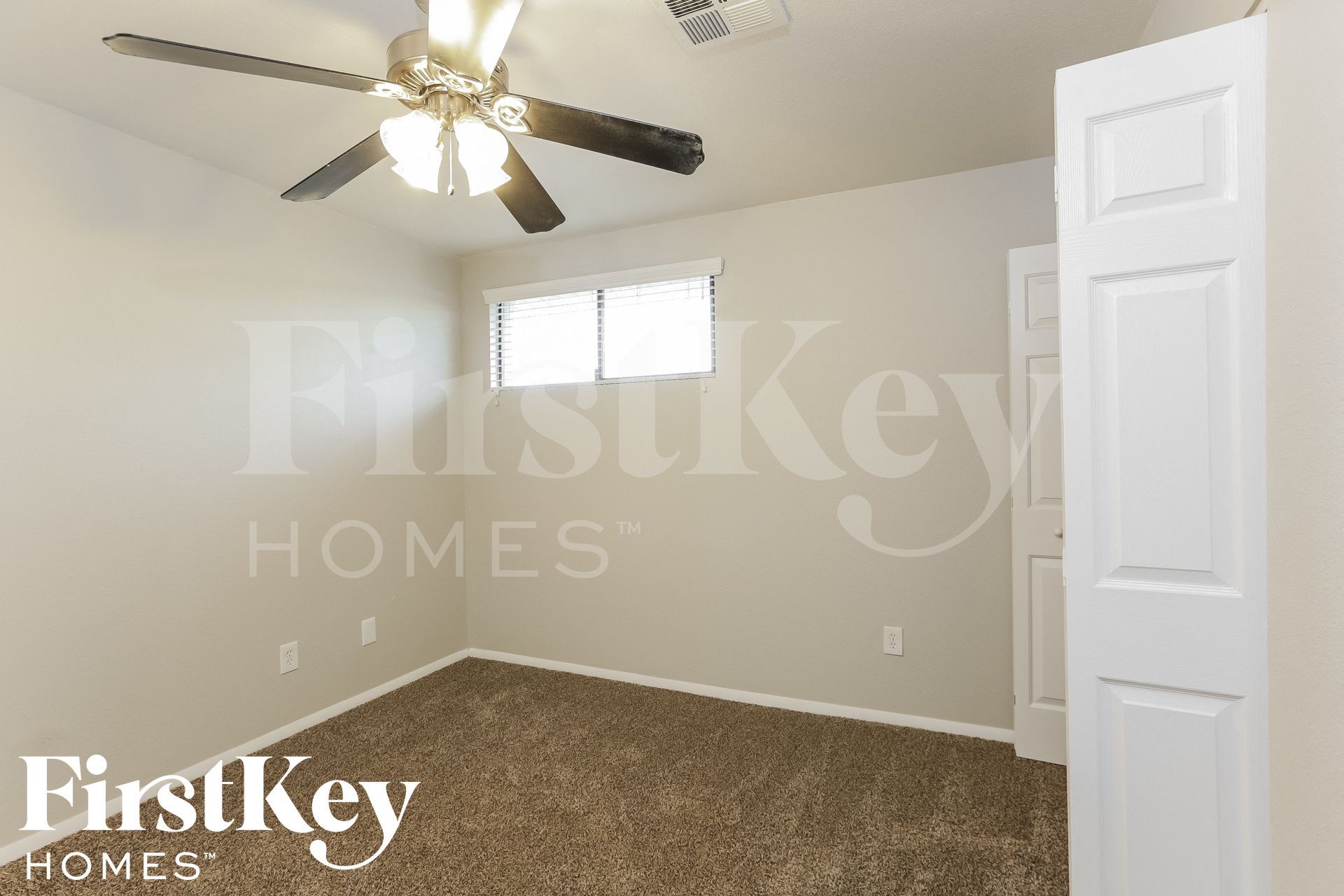 Building Photo - 4501 S Forest Ave