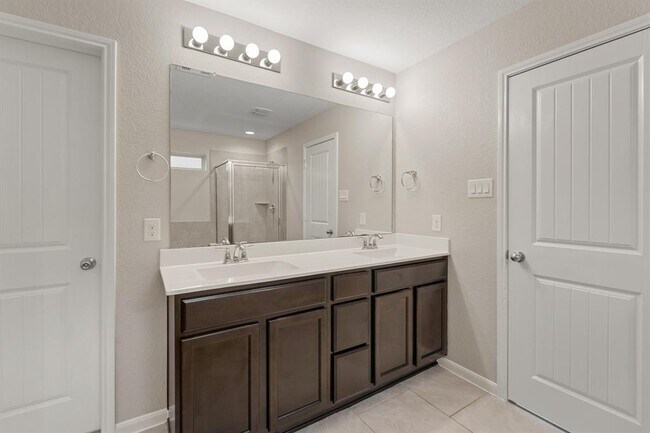 Building Photo - 18314 Pelham Holw Trl