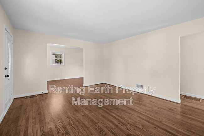 Building Photo - 1153 Linwood St