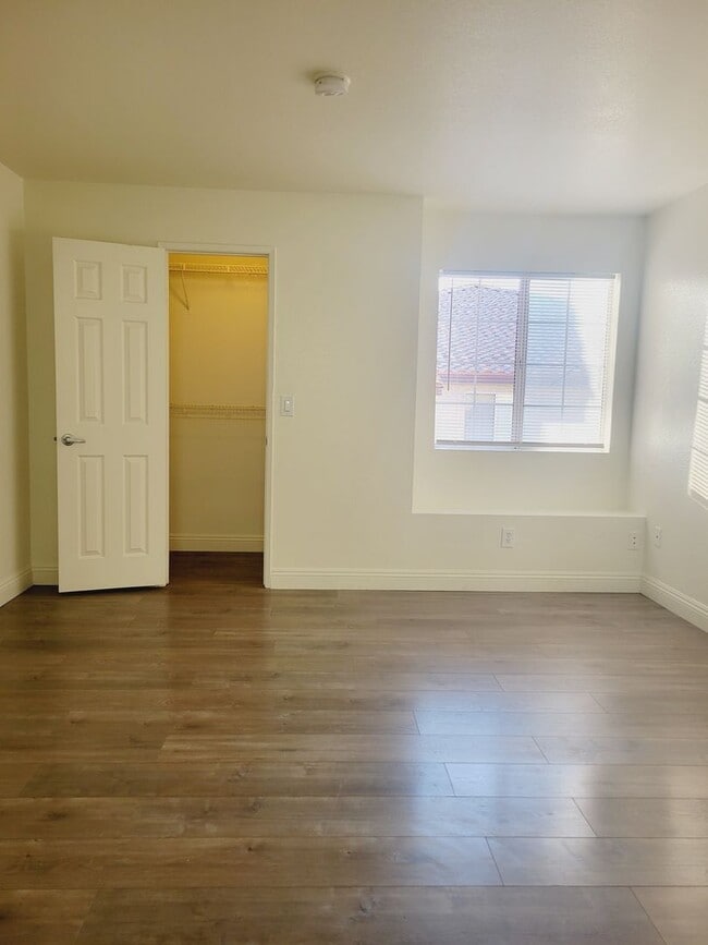 Building Photo - 6500 W Lake Mead Blvd