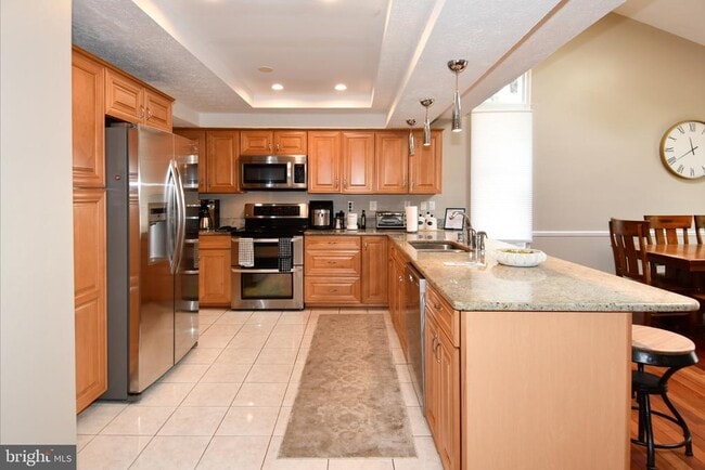 Building Photo - 16500 Sioux Ln