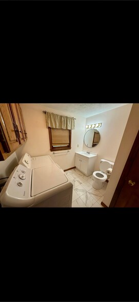 Building Photo - 69 Timberline Dr