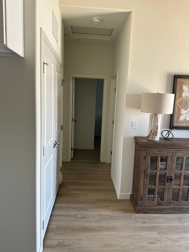 Building Photo - 8612 Frankie Lou St