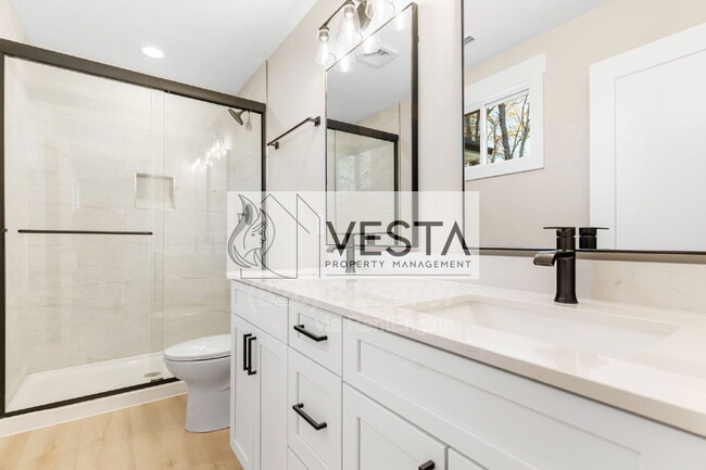 Building Photo - 9 Silent Pl