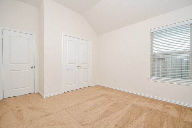 Building Photo - 6142 Thief River Fls Dr