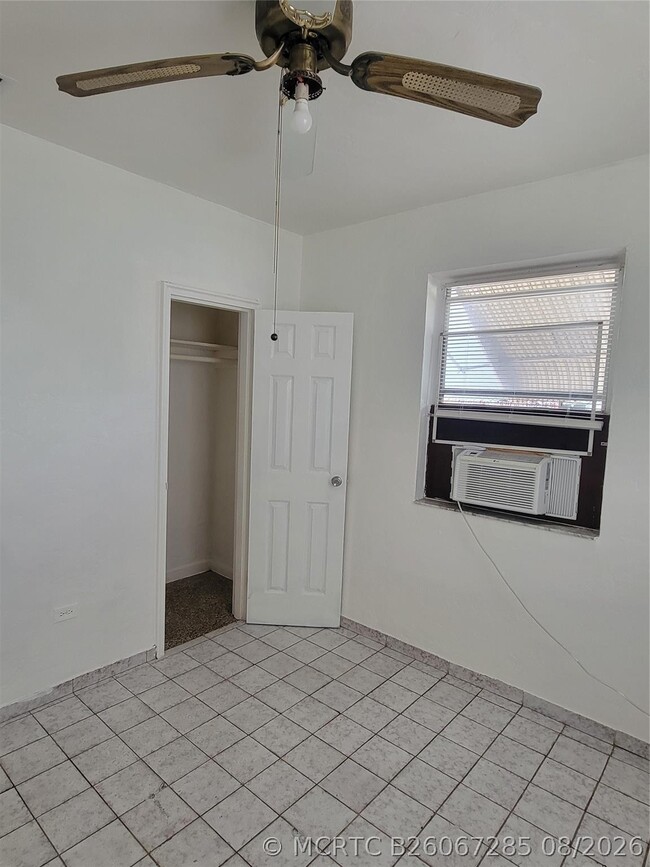 Building Photo - 1822 Johnson St
