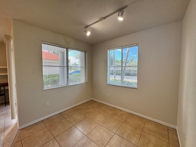 Building Photo - 11022 Legacy Dr