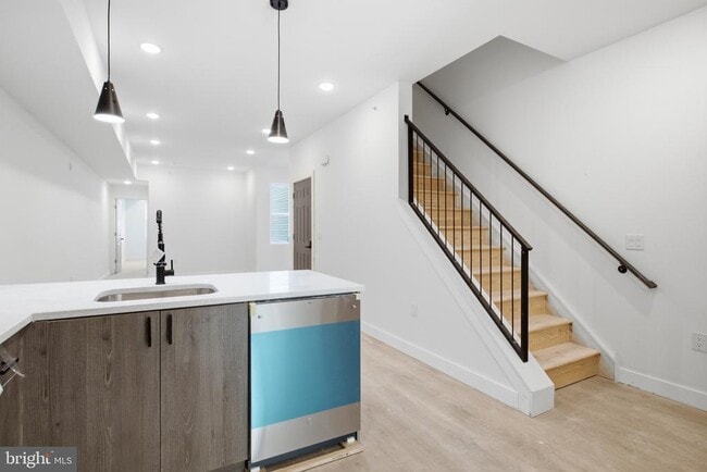 Building Photo - 2346 N 16th St
