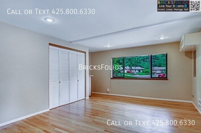 Building Photo - 7524 137th Ave NE
