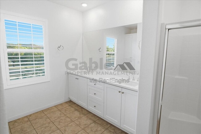 Building Photo - 22728 Harmony Dr
