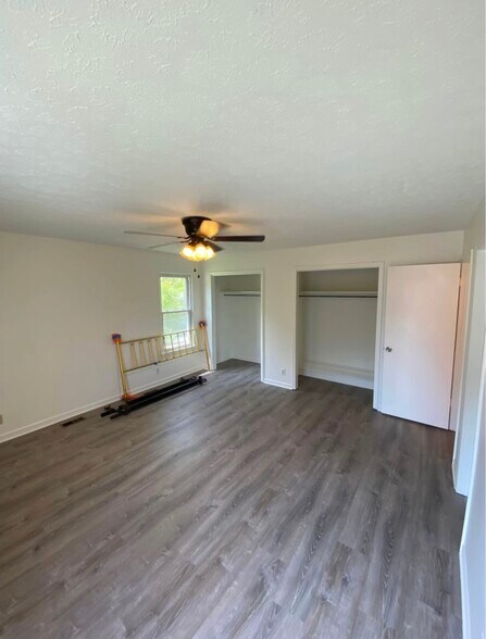 Building Photo - 4820 Catskill Dr