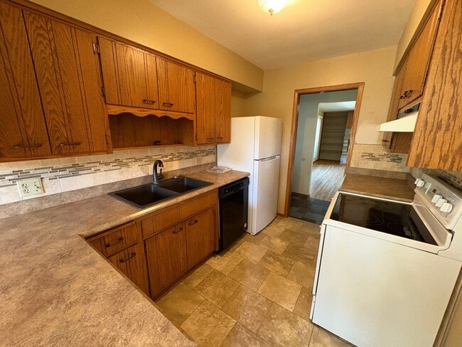 Building Photo - 2 Bed 2 Bath for $1,300!