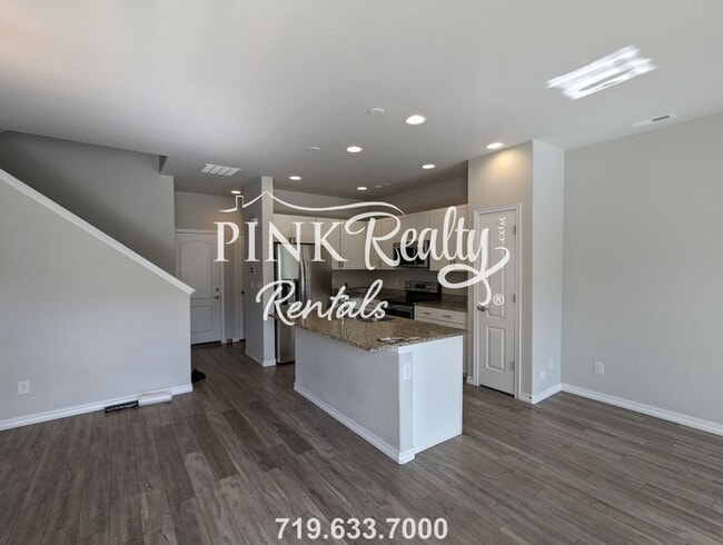 Building Photo - 19 N Raven Mine Dr