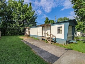 Building Photo - 14 Simpson Rd
