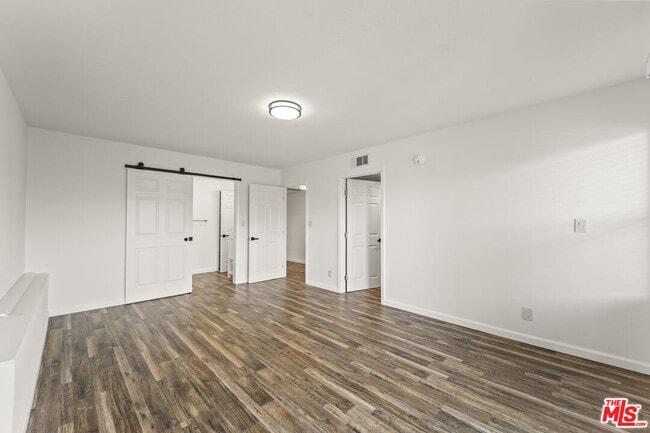 Building Photo - 11621 Sunshine Terrace