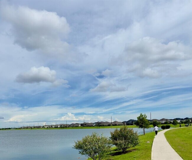 Building Photo - 7702 Kenora Wy