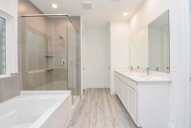 Building Photo - 14146 Savage River Ct