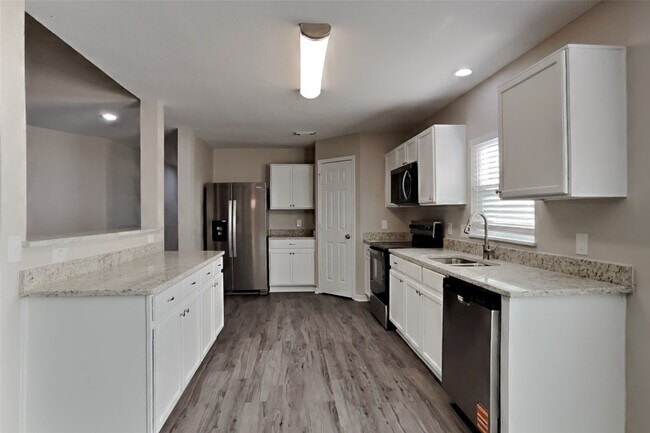 Building Photo - 11810 Skydale Dr
