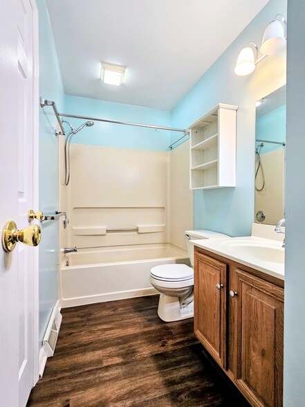 Building Photo - 131 Red Stone Cir