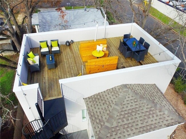 Building Photo - 5517 Avenue G