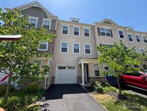 Building Photo - 1302 Hights Farm Rd N