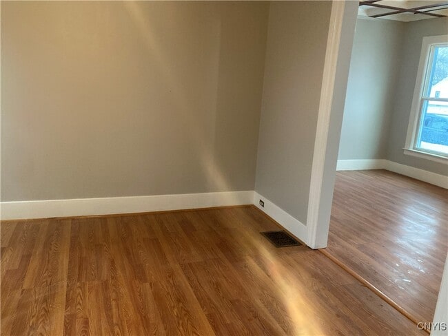 Building Photo - 206 Arlington St