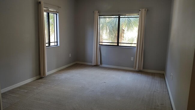 Building Photo - 3019 Alcazar Pl