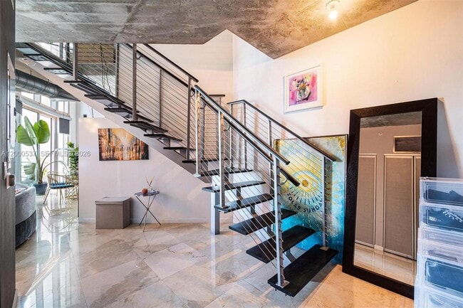 Building Photo - 690 SW 1st Ct