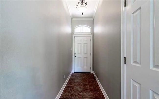 Building Photo - 254 Avondale Ln