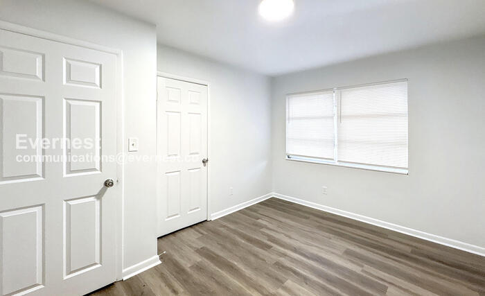 Building Photo - 1823 Old Springville Rd