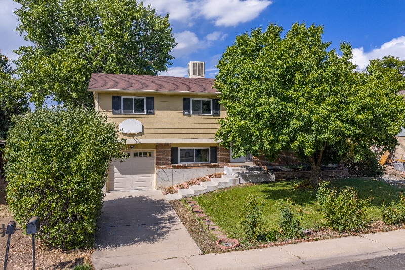 Building Photo - 5831 W 110th Pl