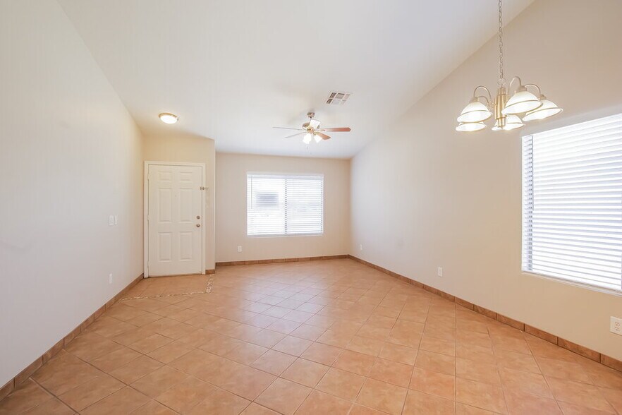 Building Photo - 22381 N 107th Dr