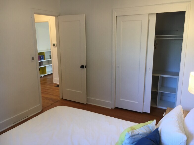 Bedroom 1 closet - 6605 N Fenwick Ave