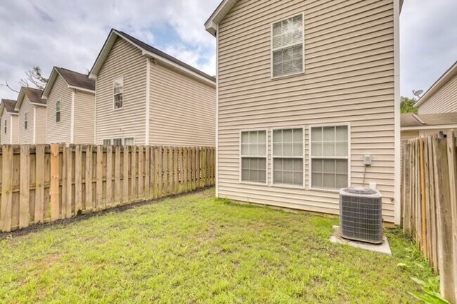 Building Photo - Vistiana Off Dorchester in Dorchester II S...