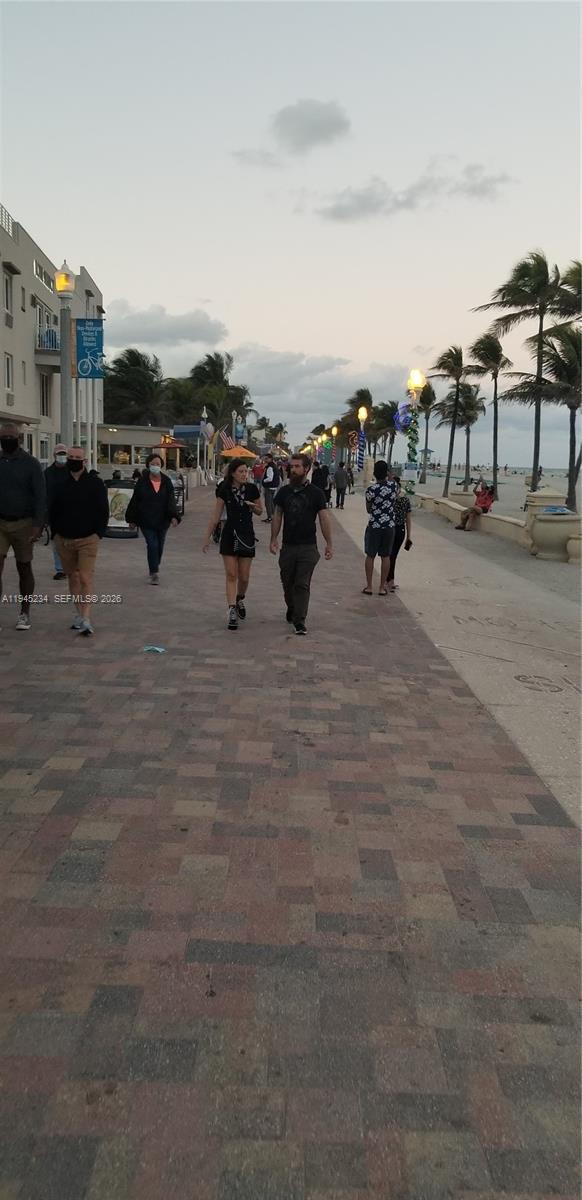 Building Photo - 1985 S Ocean Dr