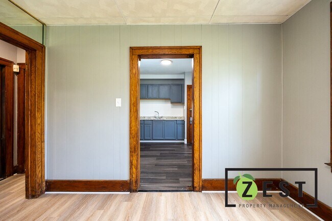 Building Photo - 4055 Beniteau St