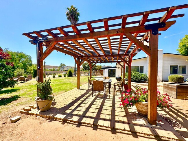 Building Photo - Beautifully Updated & Remodeled Single-Story Country Home with Detached Guest Home Unit on Gated ...