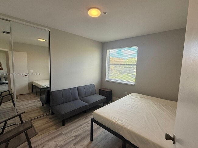 Building Photo - 5147 Europa Dr