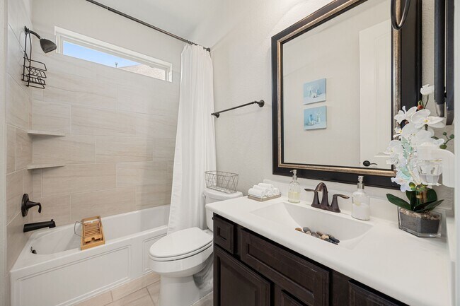 Building Photo - 9338 Taylor Cliff Ln