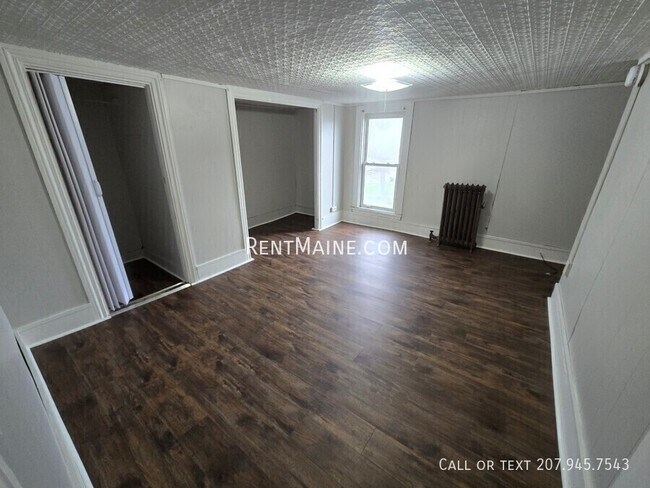 Building Photo - 46 2nd St