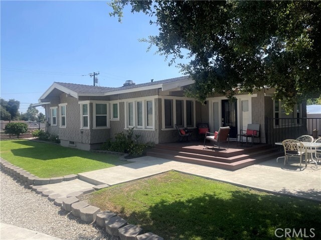 Building Photo - 596 E Arrow Hwy